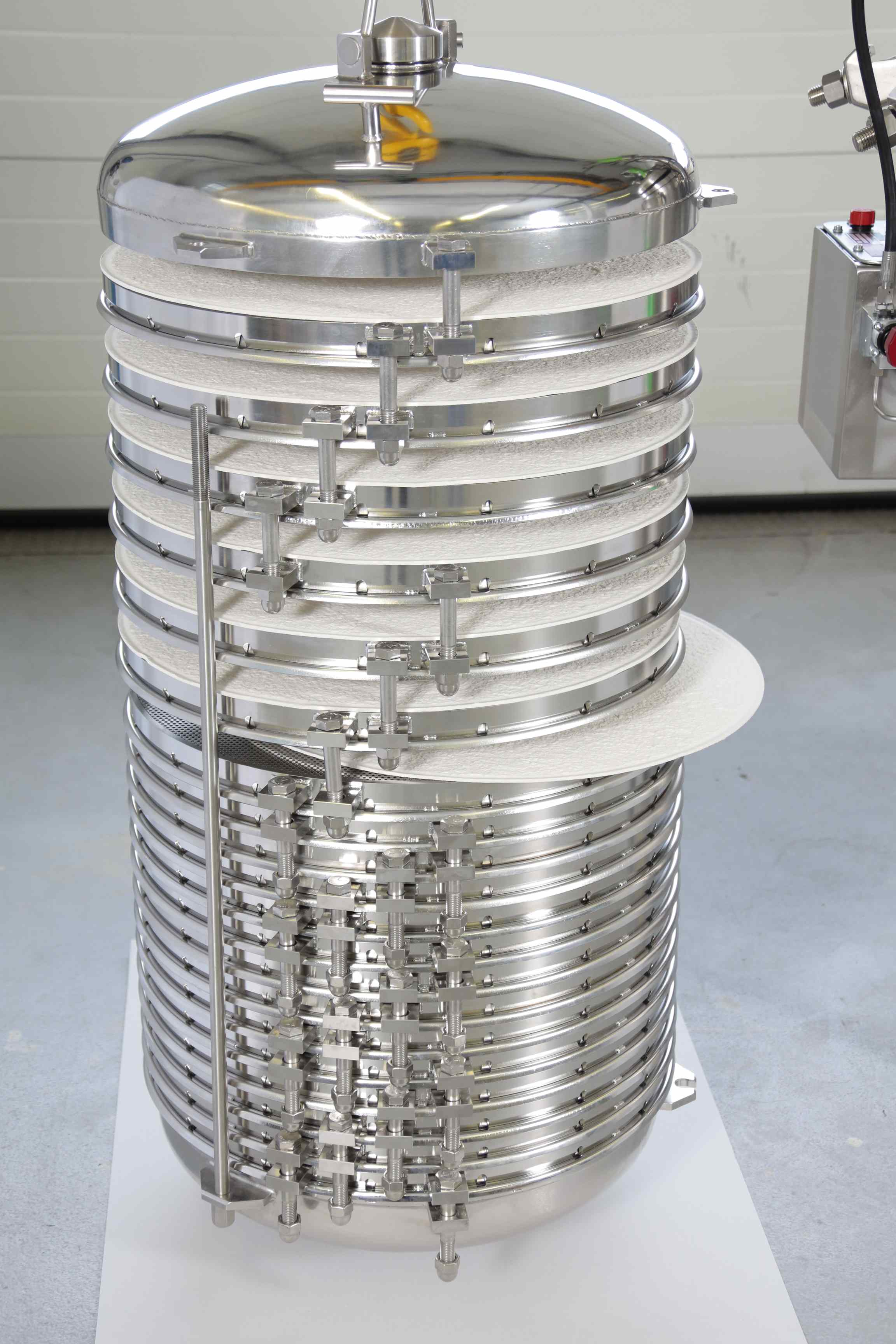 Horizontal plate filter